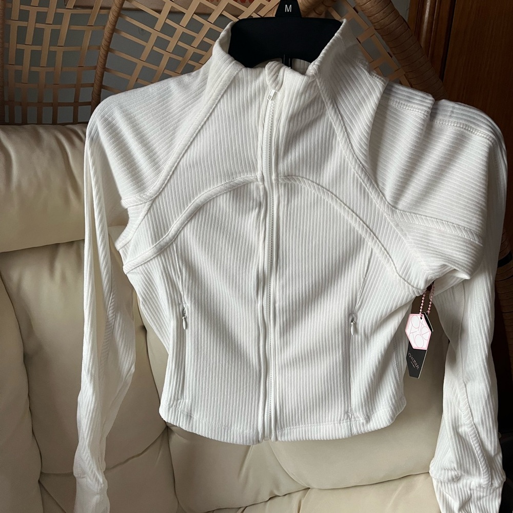 White Ribbed Cropped Jacket - Picture 2 of 8